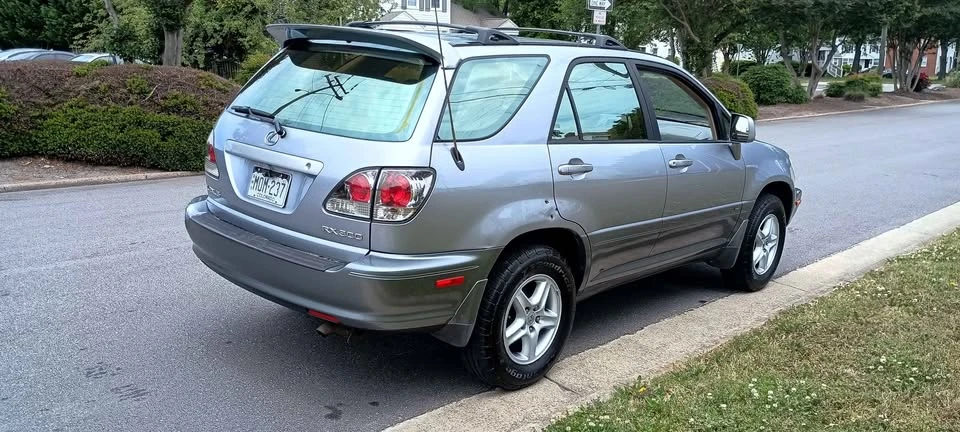 2002 Lexus RX 1st Gen - Image 8 of 8