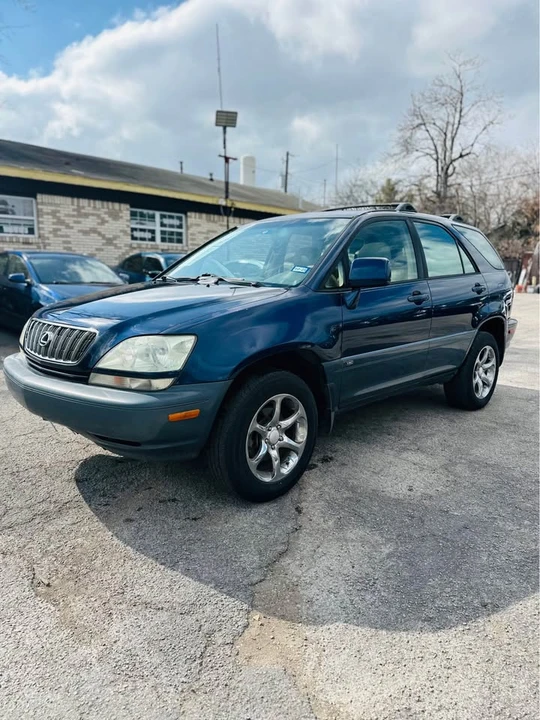 2002 Lexus RX 1st Gen - Image 4 of 21