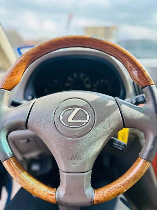 2002 Lexus RX 1st Gen - Image 16 of 21