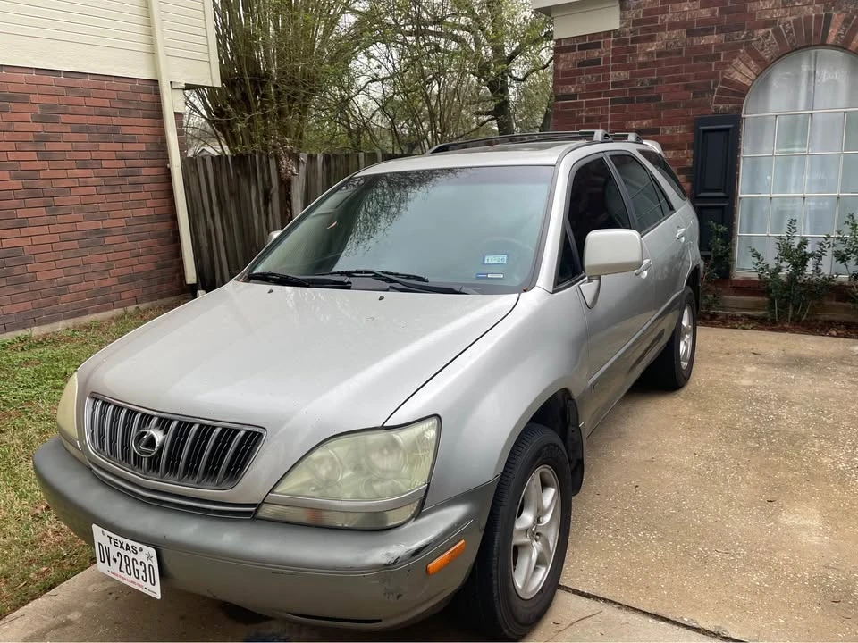 2002 Lexus RX 1st Gen - Image 2 of 7