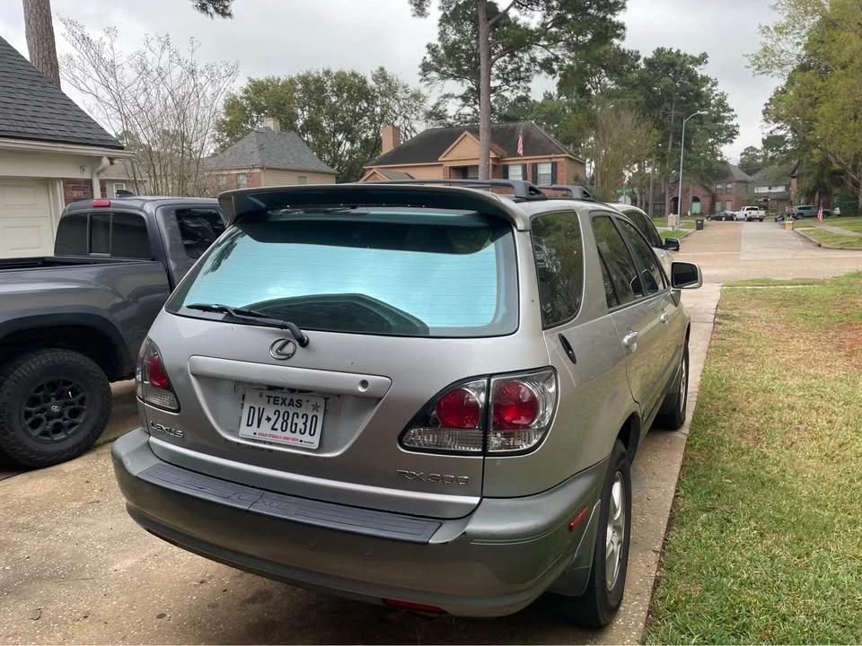 2002 Lexus RX 1st Gen - Image 3 of 7
