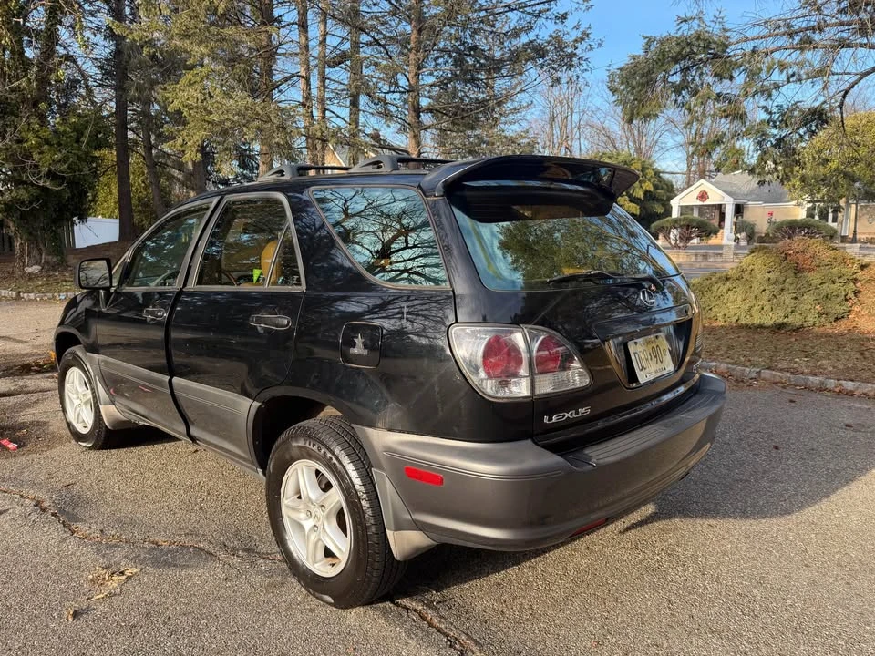 2002 Lexus RX 1st Gen - Image 5 of 14