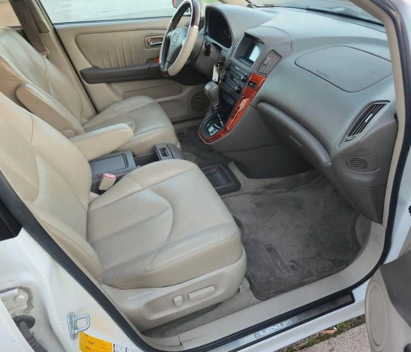 2002 Lexus RX 1st Gen - Image 8 of 9