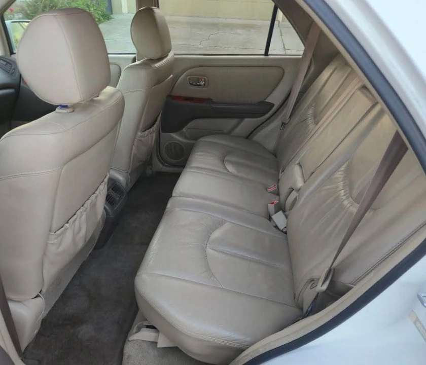 2002 Lexus RX 1st Gen - Image 9 of 9