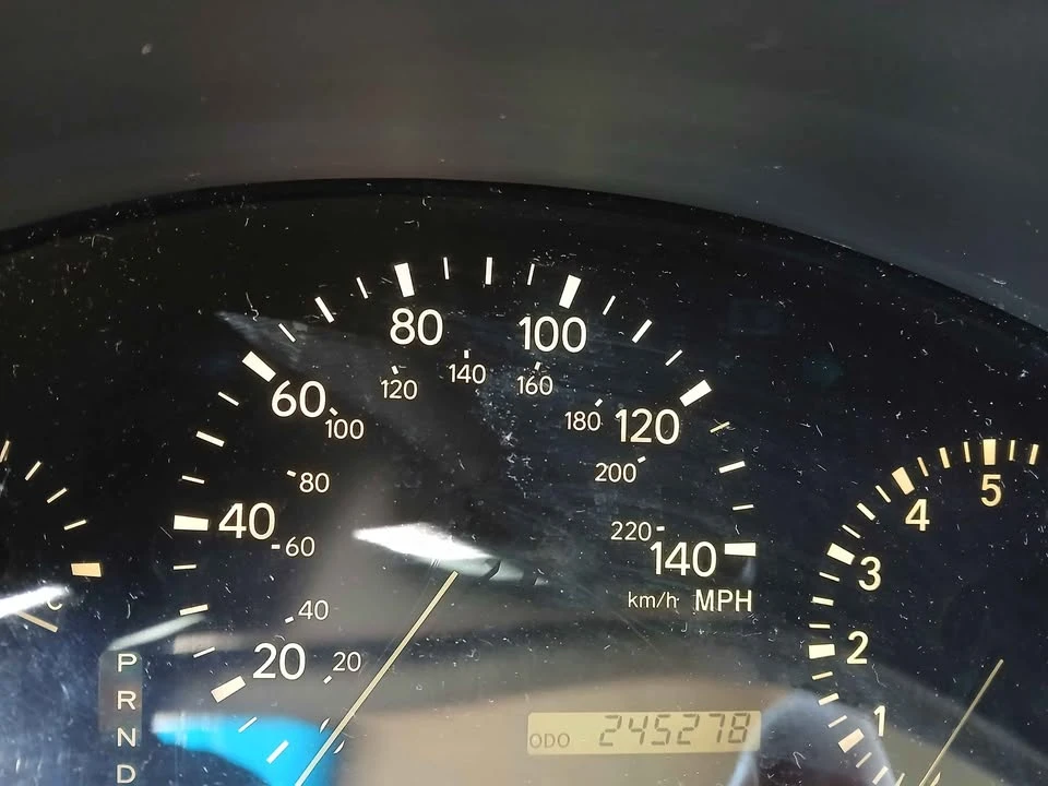 2002 Lexus RX 1st Gen - Image 8 of 9
