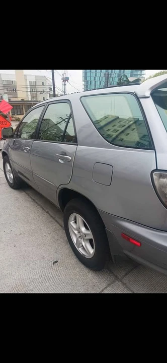 2002 Lexus RX 1st Gen - Image 3 of 5