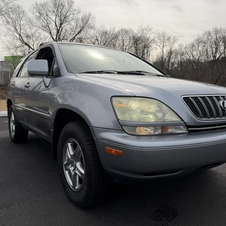 2002 Lexus RX 1st Gen - Image 12 of 31