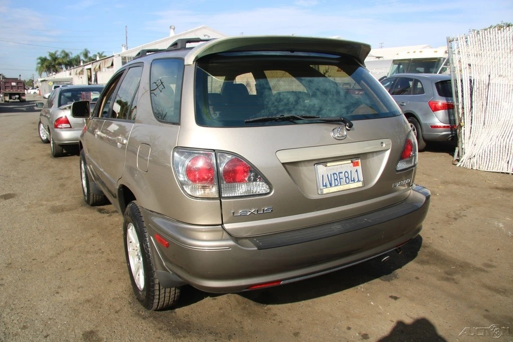 2002 Lexus RX 1st Gen - Image 5 of 21