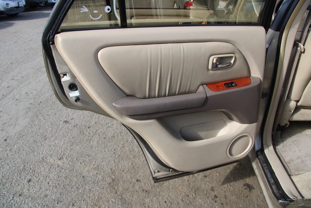2002 Lexus RX 1st Gen - Image 20 of 21