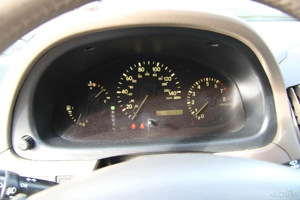 2002 Lexus RX 1st Gen - Image 17 of 21