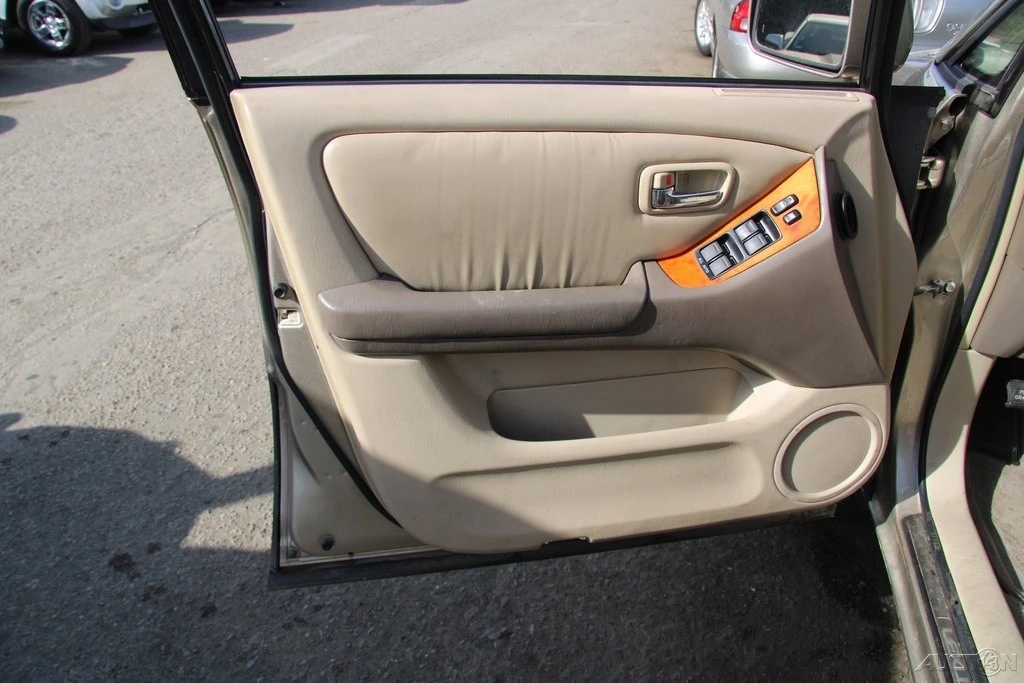 2002 Lexus RX 1st Gen - Image 14 of 21