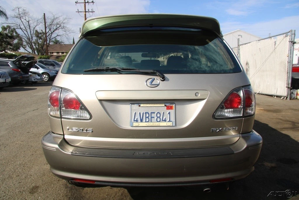 2002 Lexus RX 1st Gen - Image 6 of 21