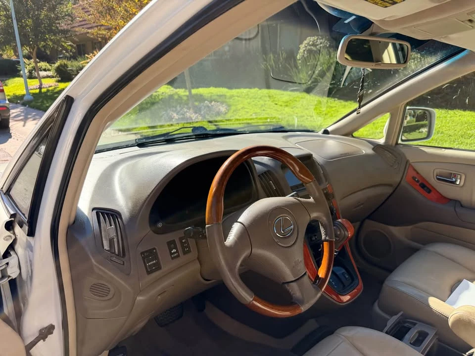 2002 Lexus RX 1st Gen - Image 8 of 13