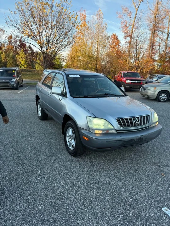 2002 Lexus RX 1st Gen - Image 2 of 6