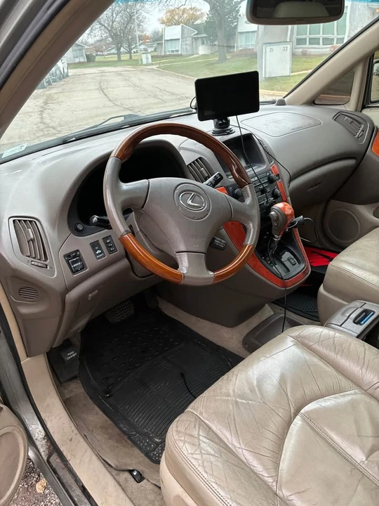 2002 Lexus RX 1st Gen - Image 5 of 6