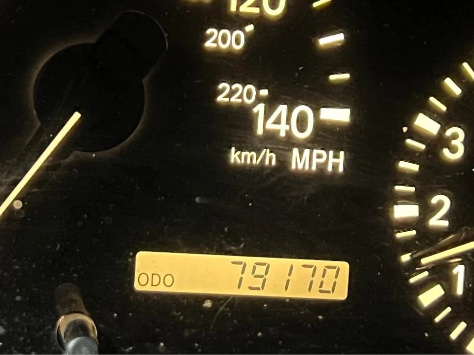 2002 Lexus RX 1st Gen - Image 10 of 20