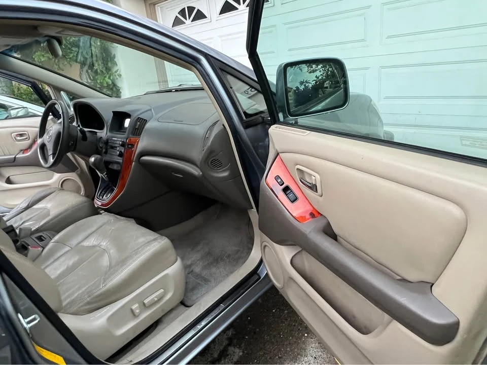 2002 Lexus RX 1st Gen - Image 16 of 20