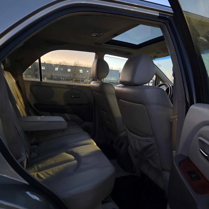 2002 Lexus RX 1st Gen - Image 16 of 20