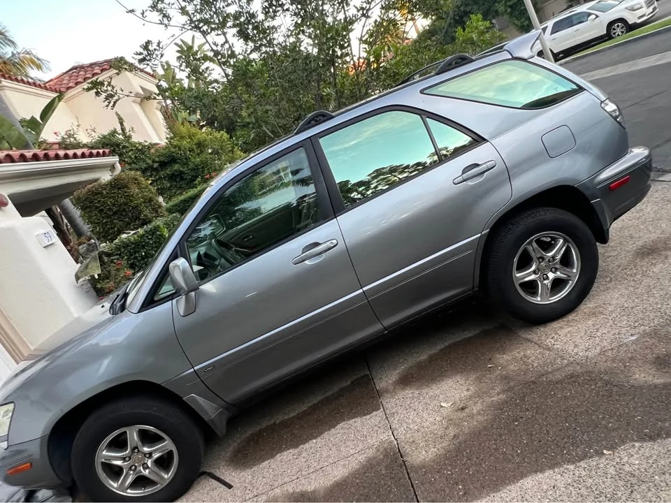 2002 Lexus RX 1st Gen - Image 19 of 20
