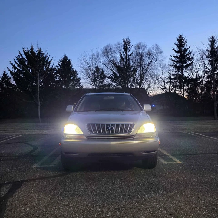 2002 Lexus RX 1st Gen - Image 20 of 20