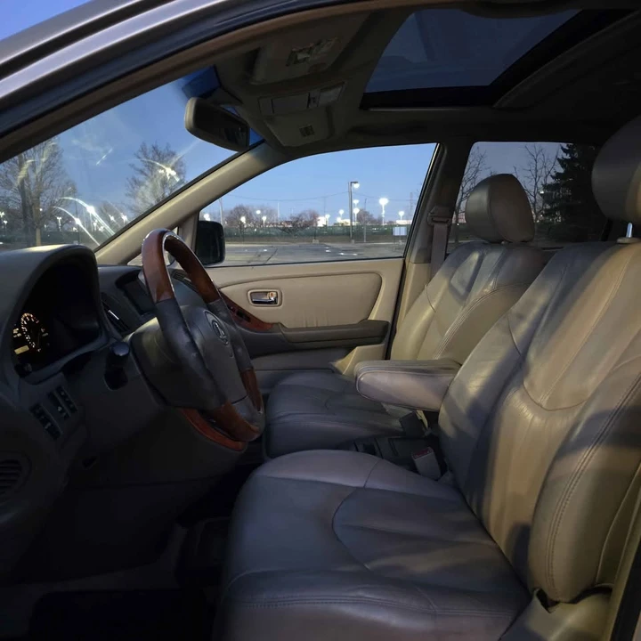 2002 Lexus RX 1st Gen - Image 9 of 20