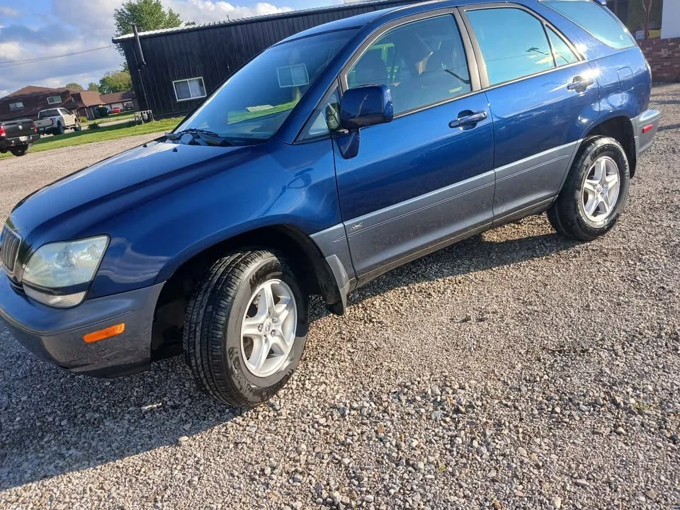 2002 Lexus RX 1st Gen - Image 5 of 13