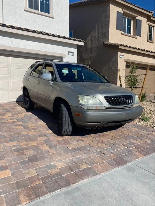 2002 Lexus RX 1st Gen - Image 3 of 7