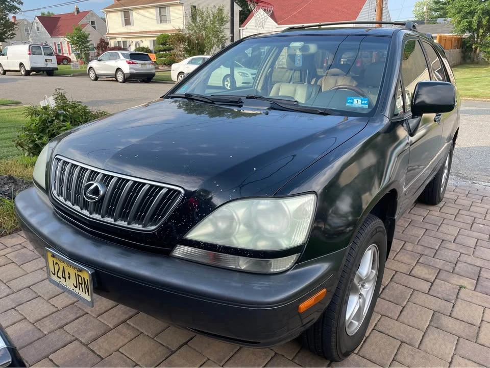 2002 Lexus RX 1st Gen - Image 2 of 12