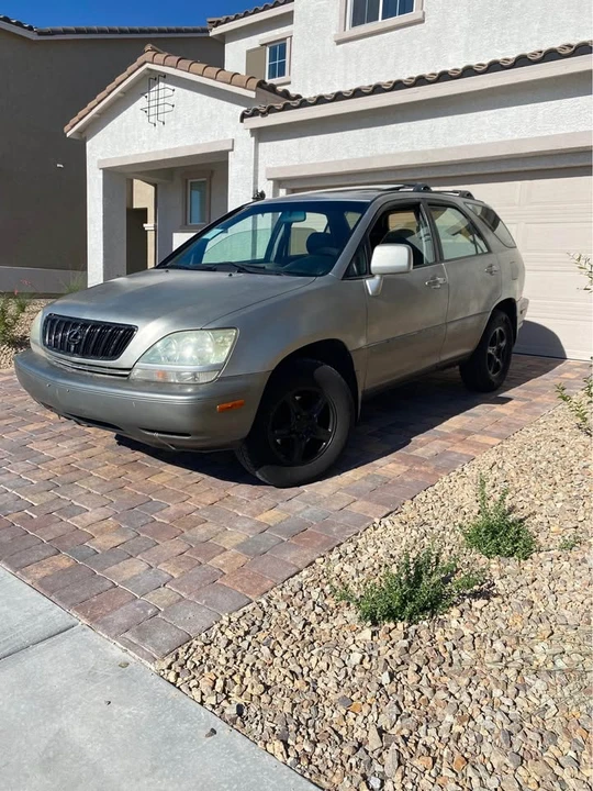 2002 Lexus RX 1st Gen - Image 4 of 7