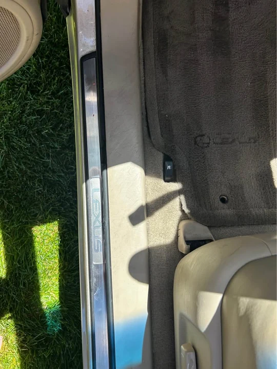 2002 Lexus RX 1st Gen - Image 13 of 14