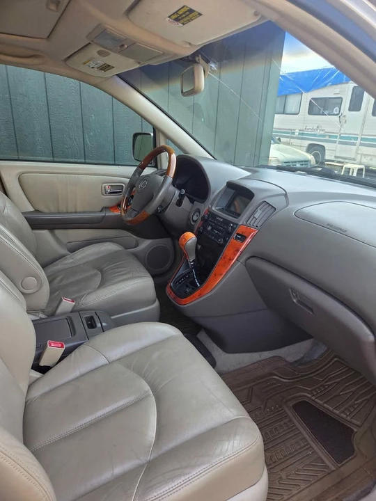 2002 Lexus RX 1st Gen - Image 6 of 8
