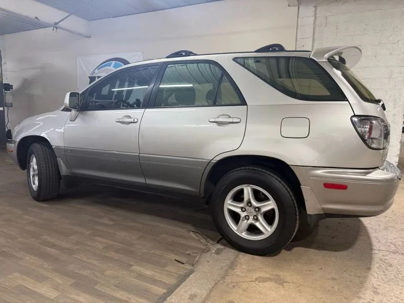 2002 Lexus RX 1st Gen - Image 3 of 12