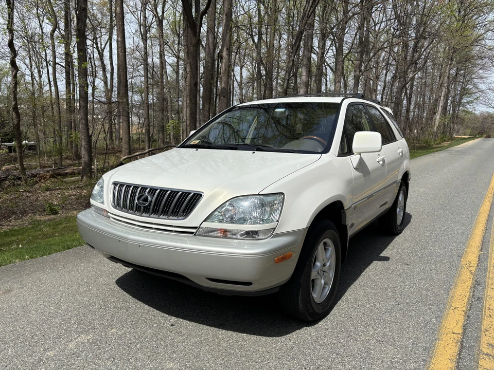 2002 Lexus RX 1st Gen - Image 8 of 31