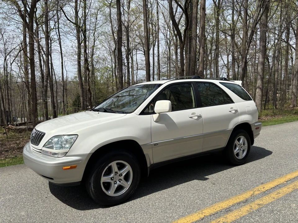 2002 Lexus RX 1st Gen - Image 21 of 31