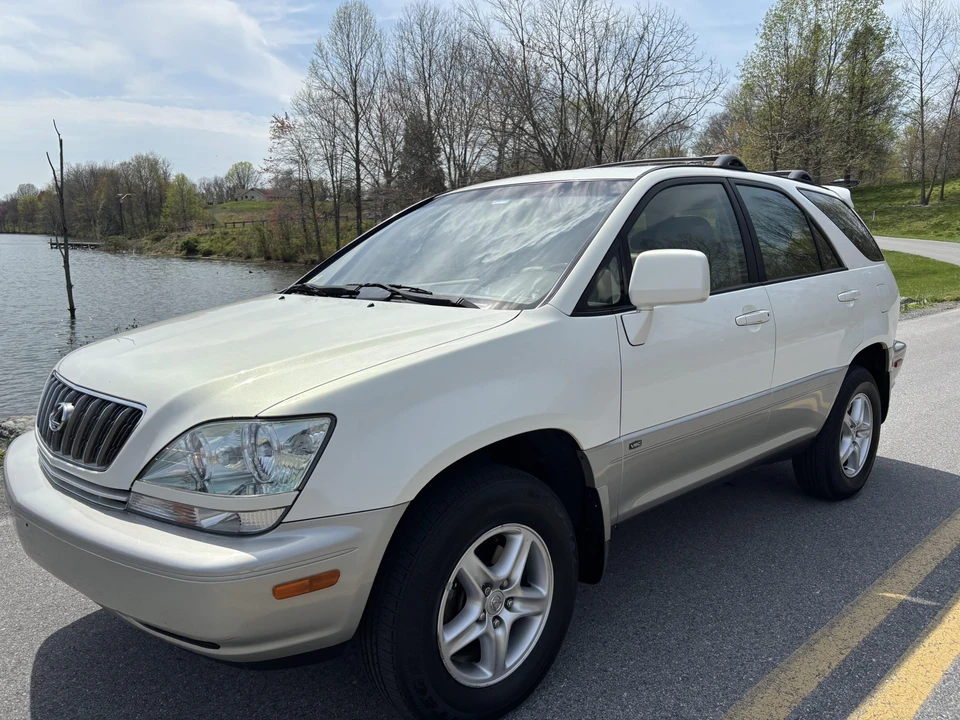 2002 Lexus RX 1st Gen - Image 17 of 31