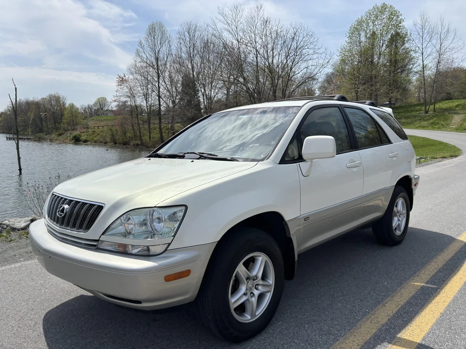 2002 Lexus RX 1st Gen - Image 16 of 31