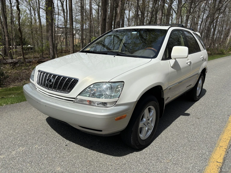 2002 Lexus RX 1st Gen - Image 12 of 31