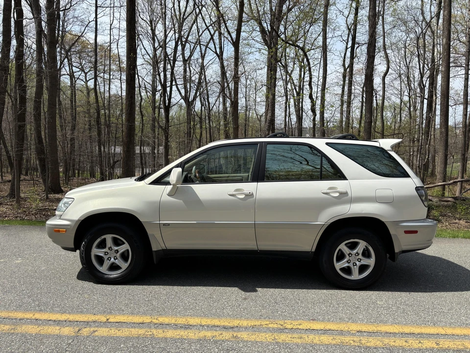 2002 Lexus RX 1st Gen - Image 24 of 31