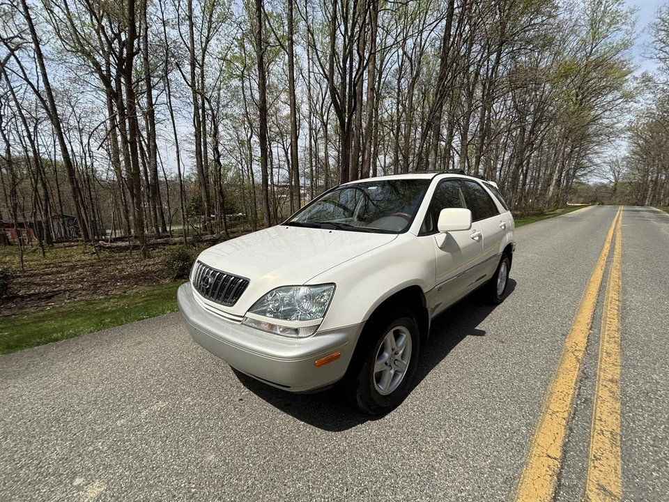 2002 Lexus RX 1st Gen - Image 18 of 31