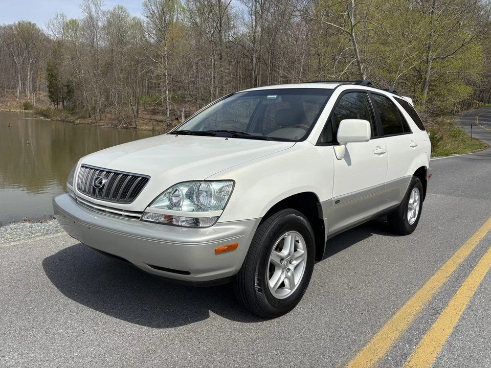 2002 Lexus RX 1st Gen - Image 13 of 31