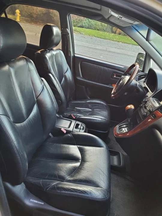 2002 Lexus RX 1st Gen - Image 5 of 6