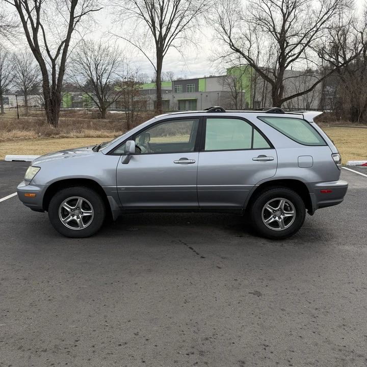 2002 Lexus RX 1st Gen - Image 8 of 12