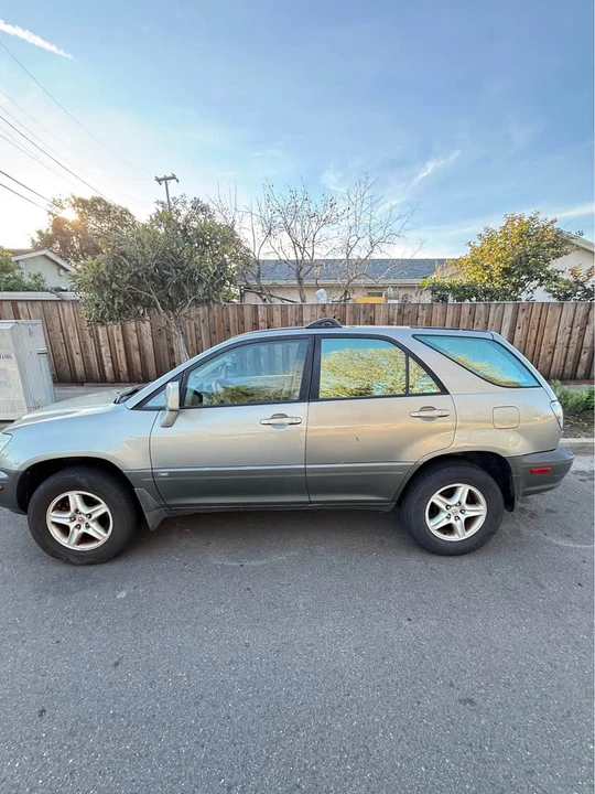 2002 Lexus RX 1st Gen - Image 4 of 20