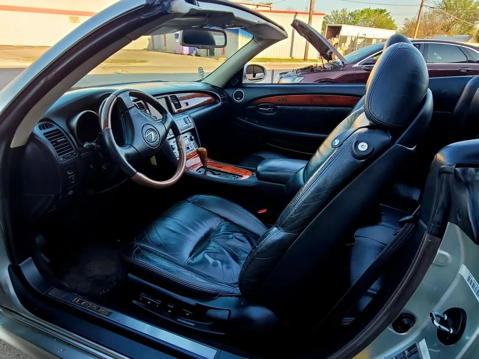 2002 Lexus SC430 - Image 14 of 20