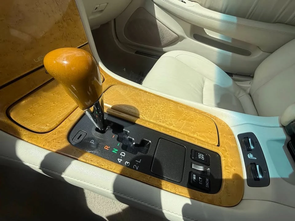 2002 Lexus SC430 - Image 18 of 20