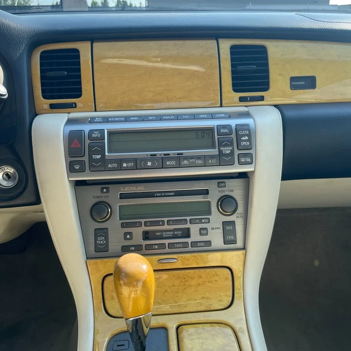 2002 Lexus SC430 - Image 8 of 9