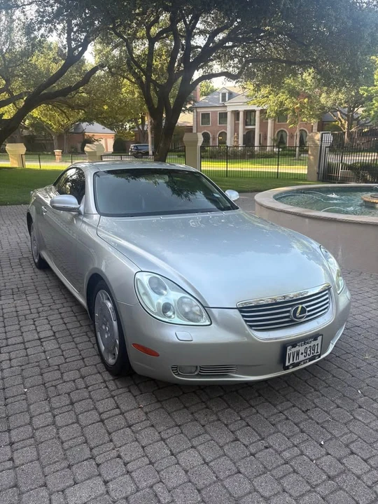 2002 Lexus SC430 - Image 2 of 20