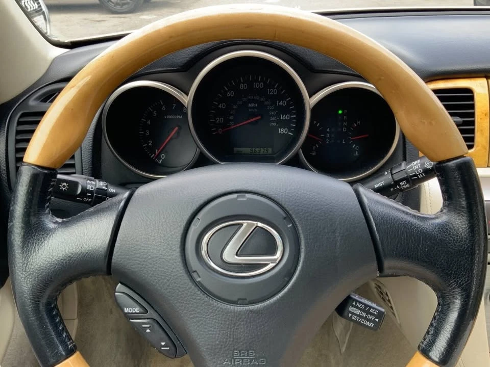 2002 Lexus SC430 - Image 8 of 20