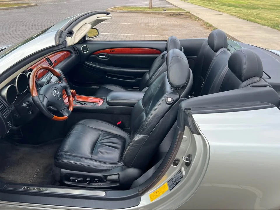 2002 Lexus SC430 - Image 8 of 19