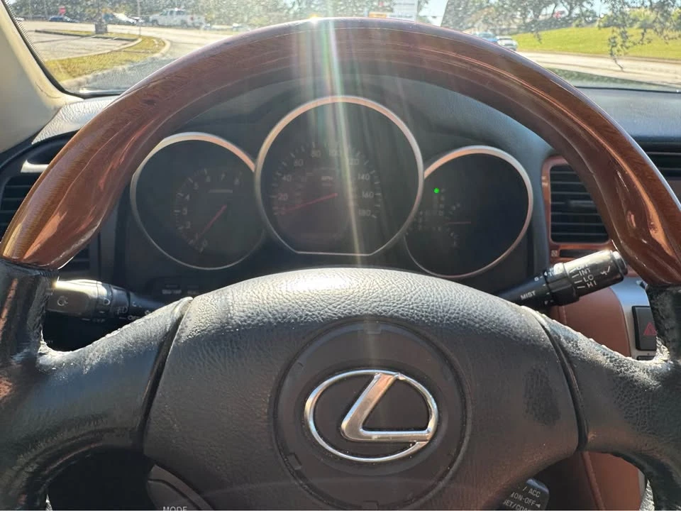 2002 Lexus SC430 - Image 10 of 12